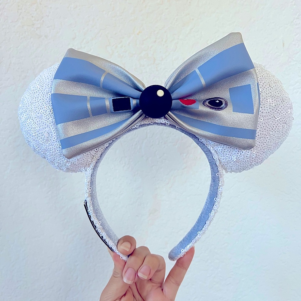 Disney Loungefly Starwars R2D2 Ears